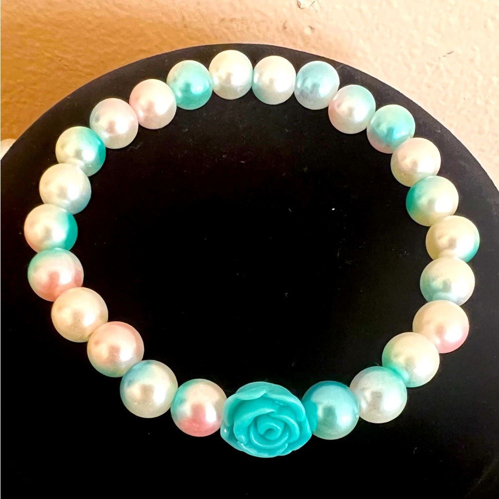 Handmade Jewelry Stretch Faux Pearl Bracelet 💕